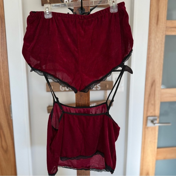 Lace Trim Velvet Women’s Cami Pajama/Lingerie Set Red with Black Trim 2XL EUC - Picture 10 of 10